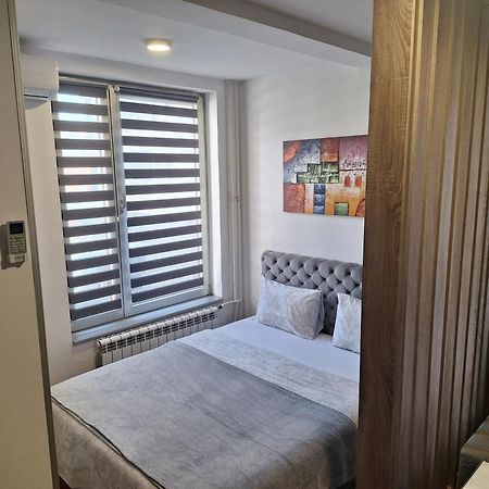 Dado Apartman Apartment Кралево Екстериор снимка