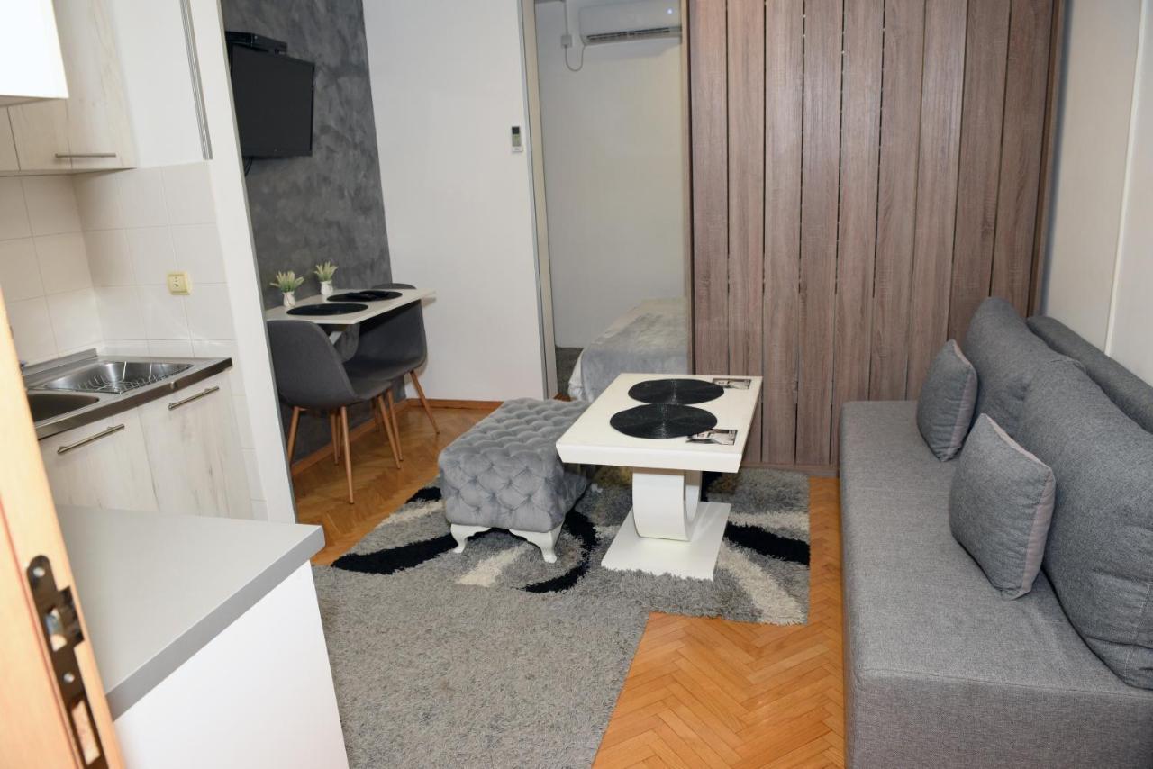 Dado Apartman Apartment Кралево Екстериор снимка
