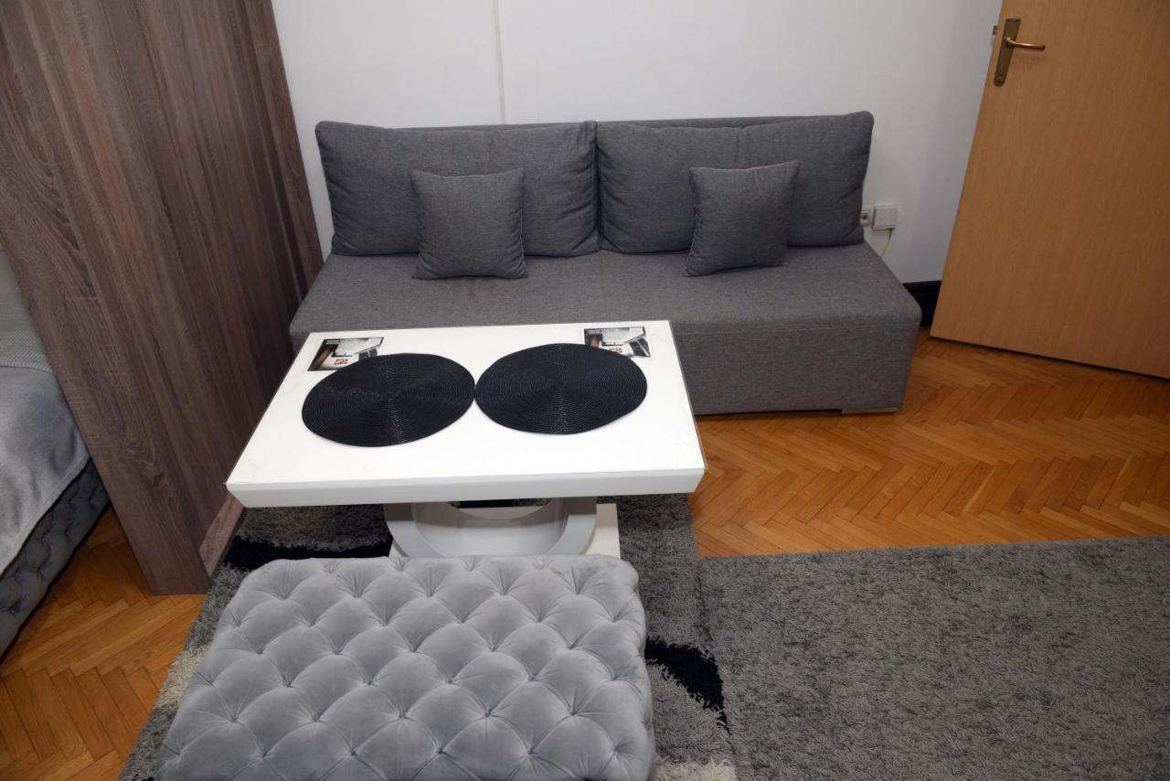 Dado Apartman Apartment Кралево Екстериор снимка